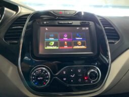 Renault Captur Intense completo