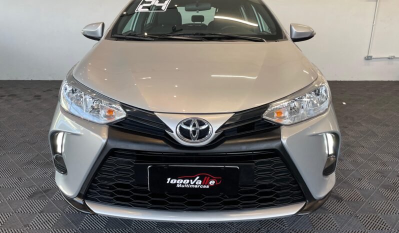 Toyota Yaris XL completo