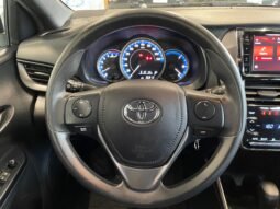 Toyota Yaris XL completo