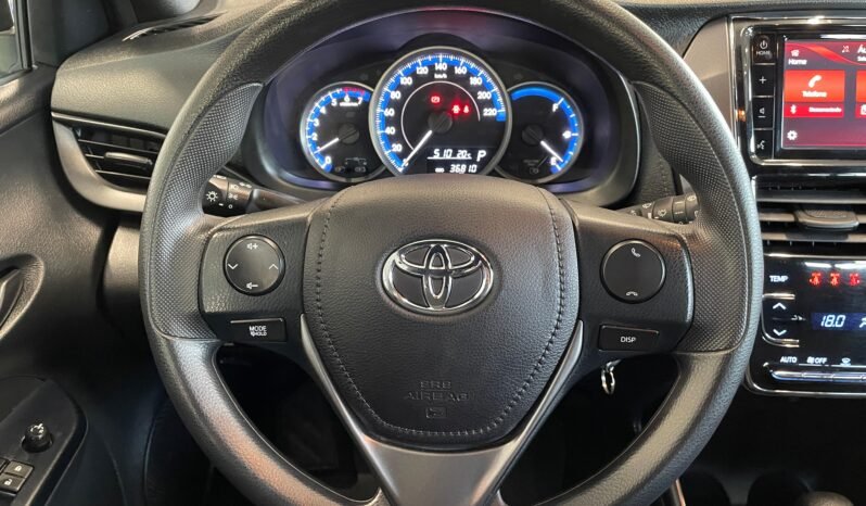 Toyota Yaris XL completo