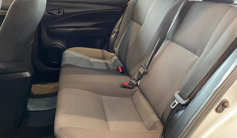 Toyota Yaris XL completo