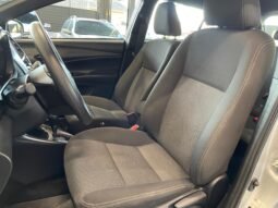 Toyota Yaris XL completo