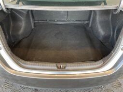 Toyota YARIS XL Sedan completo