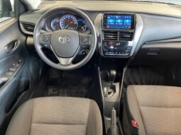 Toyota YARIS XL Sedan completo