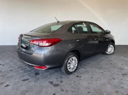 Toyota YARIS XL Sedan completo