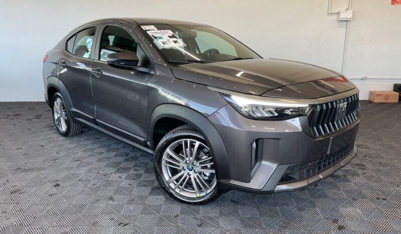 Fiat Fastback Turbo 200 CVT completo