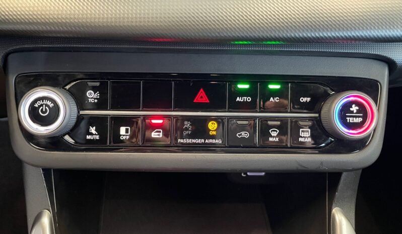 Fiat Fastback Turbo 200 CVT completo