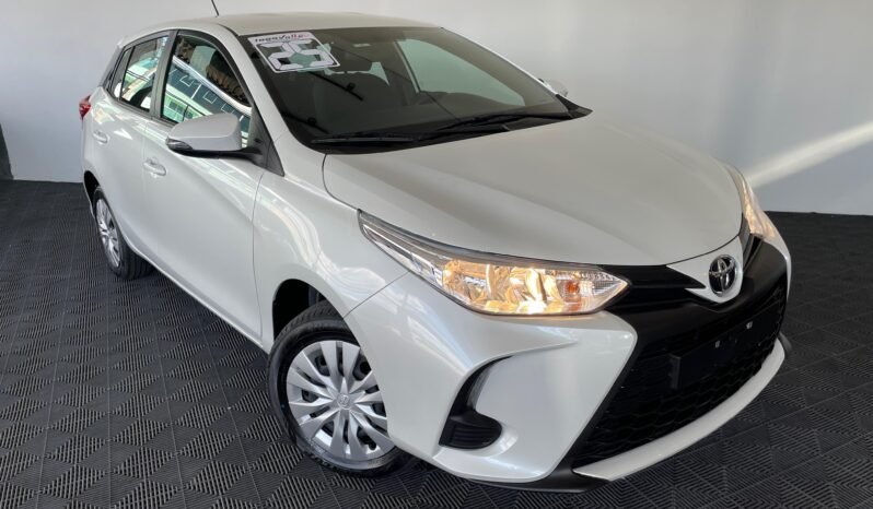 Toyota Yaris XL completo