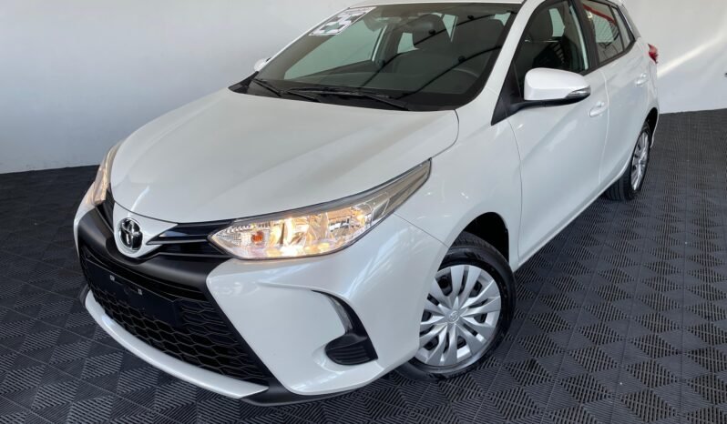 Toyota Yaris XL completo