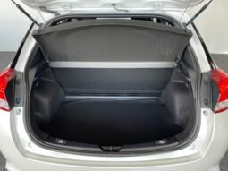 Toyota Yaris XL completo
