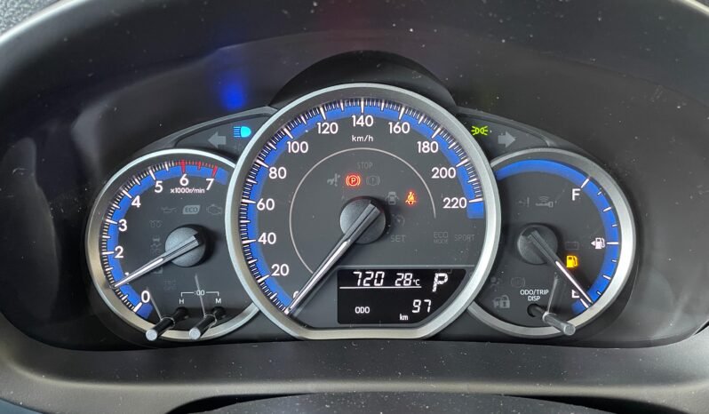 Toyota Yaris XL completo