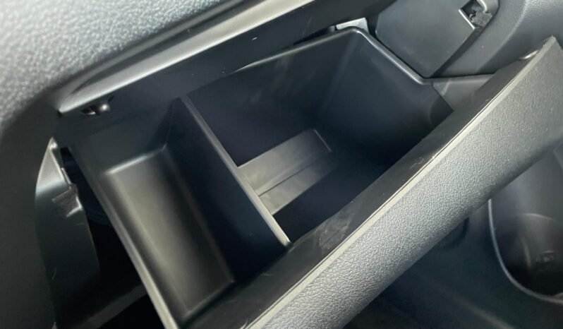 Toyota Yaris XL completo