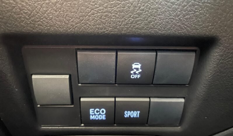 Toyota Yaris XL completo