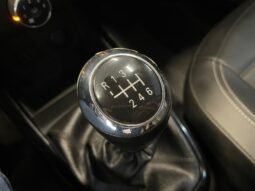 Chevrolet Onix Hatch LTZ completo