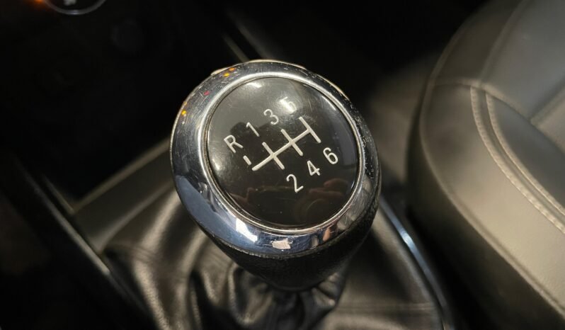 Chevrolet Onix Hatch LTZ completo
