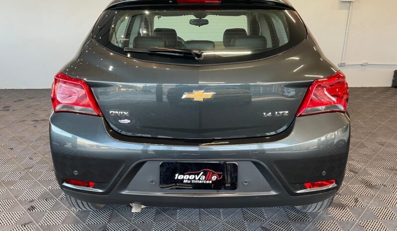 Chevrolet Onix Hatch LTZ completo