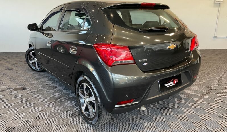 Chevrolet Onix Hatch LTZ completo