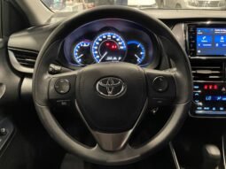 Toyota YARIS XL Sedan 1.5 completo
