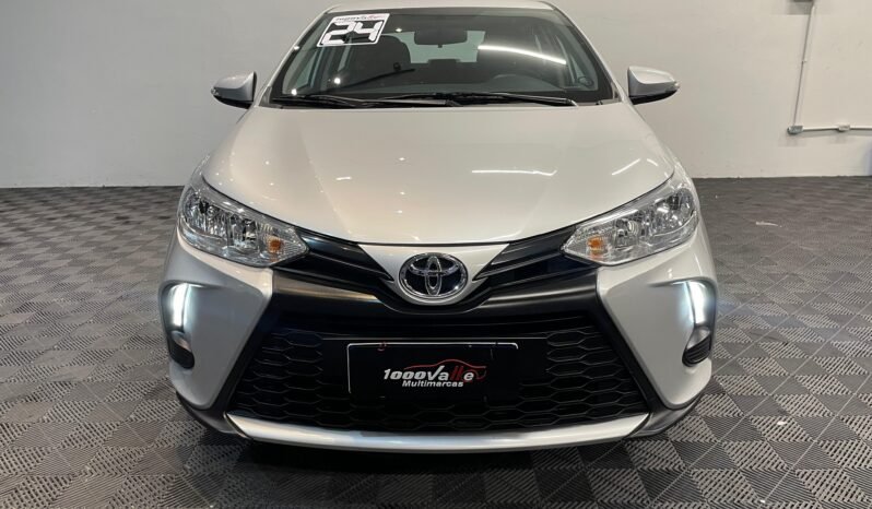 Toyota YARIS XL Sedan 1.5 completo