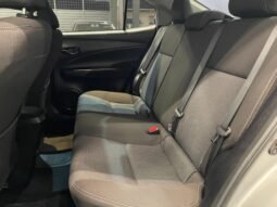 Toyota YARIS XL Sedan 1.5 completo