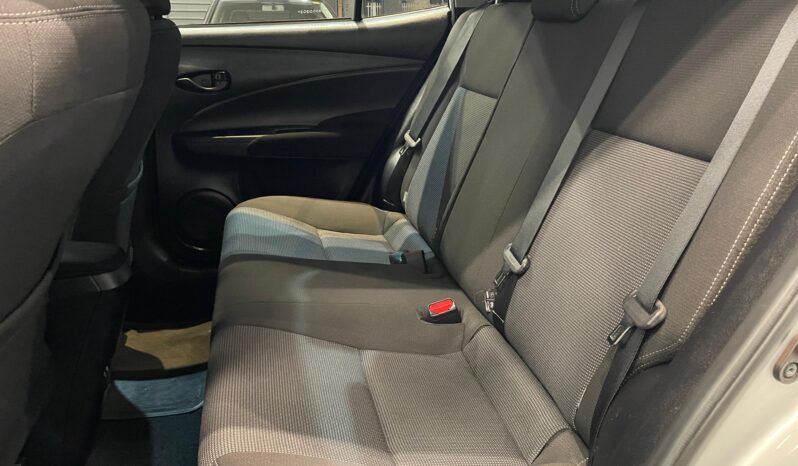Toyota YARIS XL Sedan 1.5 completo