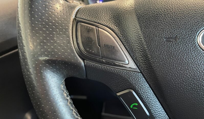 Hyundai HB20X Premium 1.6 completo