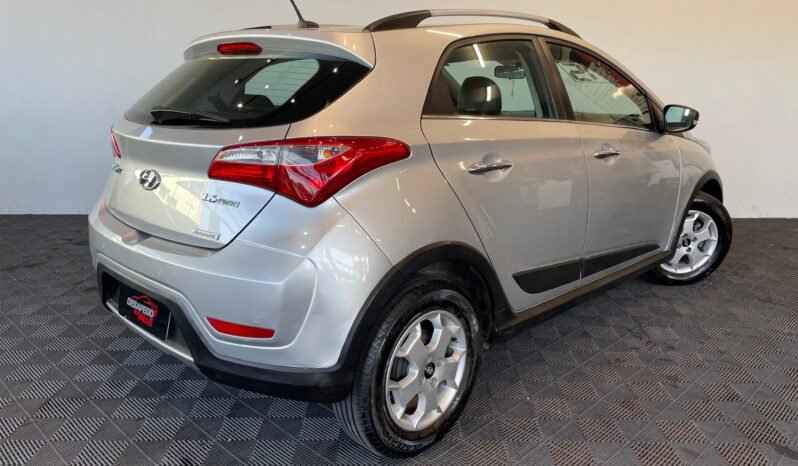 Hyundai HB20X Premium 1.6 completo