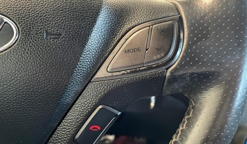 Hyundai HB20X Premium 1.6 completo