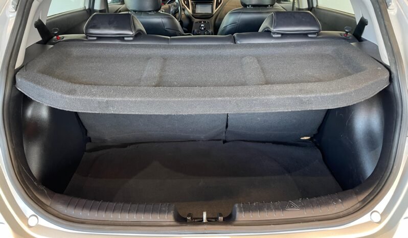 Hyundai HB20X Premium 1.6 completo