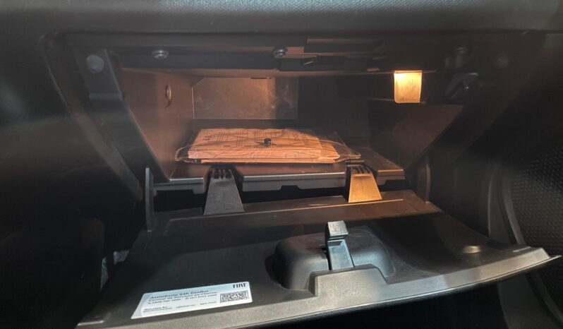 Fiat Cronos Drive completo