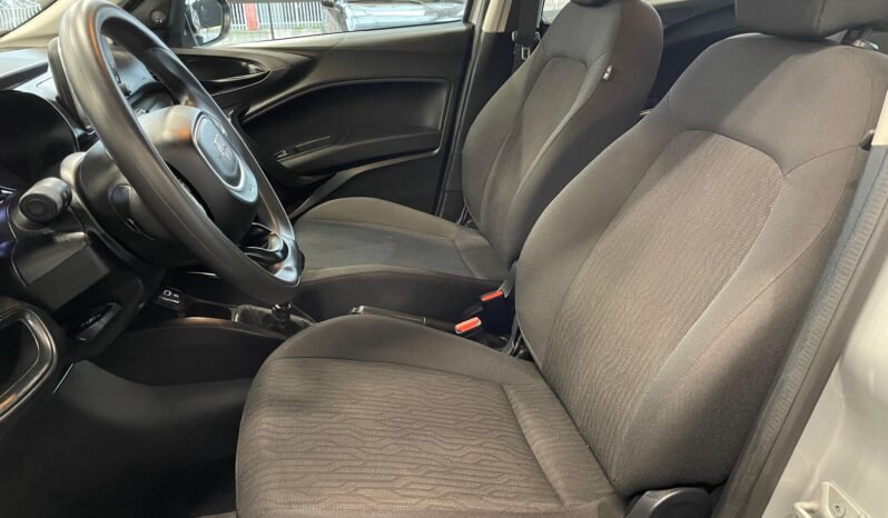 Fiat Cronos Drive completo