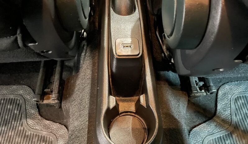 Fiat Cronos Drive completo