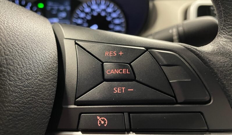 Nissan Versa Sense 1.6 completo