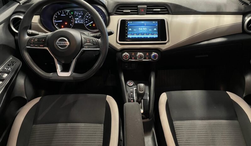 Nissan Versa Sense 1.6 completo