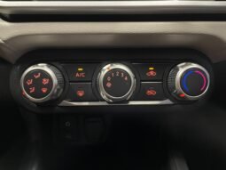 Nissan Versa Sense 1.6 completo
