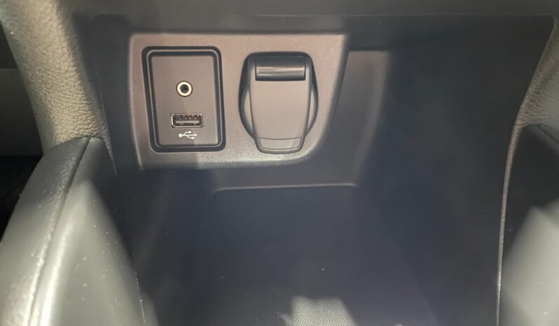 Nissan Versa Sense 1.6 completo