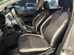 Nissan Versa Sense 1.6 completo