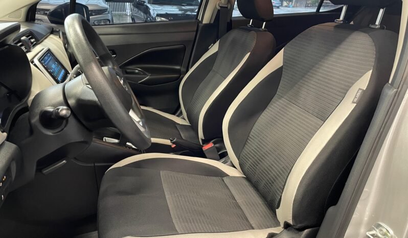 Nissan Versa Sense 1.6 completo
