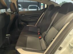 Nissan Versa Sense 1.6 completo