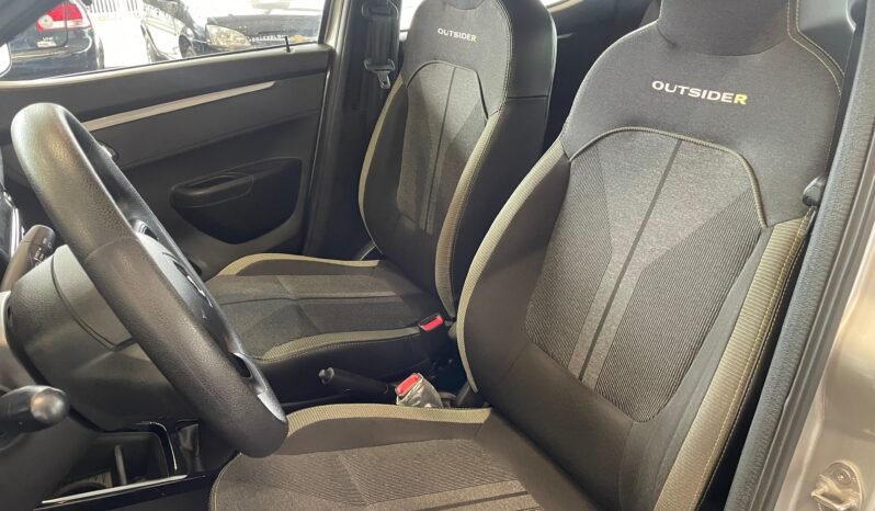 Renault Kwid Outsider completo