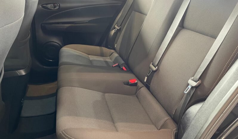 Toyota YARIS XL Sedan completo