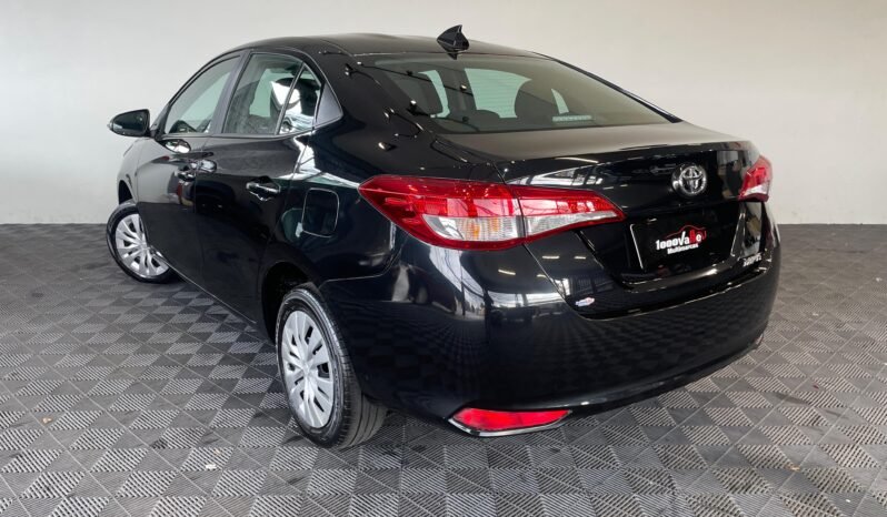 Toyota YARIS XL Sedan completo