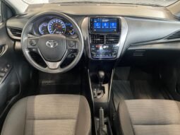 Toyota YARIS XL Sedan completo