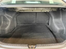 Toyota YARIS XL Sedan completo