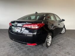 Toyota YARIS XL Sedan completo