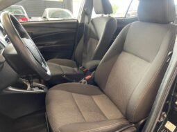 Toyota YARIS XL Sedan completo