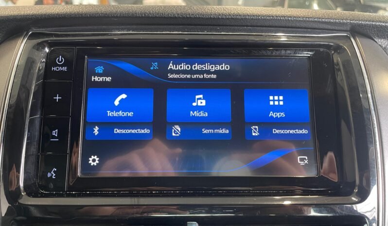 Toyota YARIS XL Sedan completo