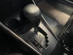 Toyota YARIS XL Sedan completo