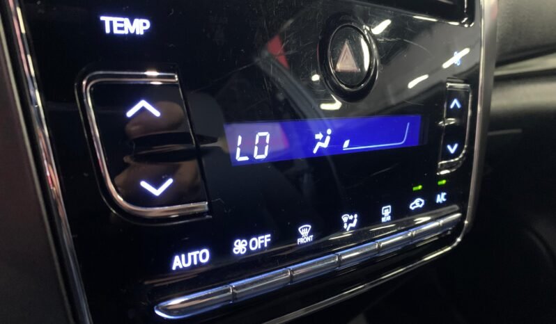 Toyota YARIS XL 1.5 completo