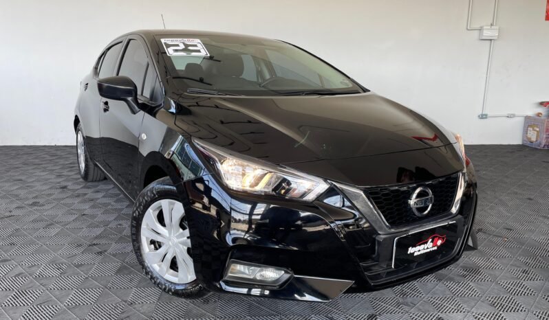 Nissan Versa Sense completo